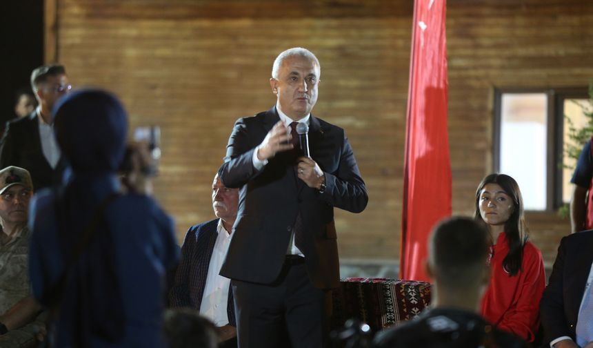 Gençlik ve Spor Bakanı Bak, Muş'ta 'Gençlik Buluşması' programında konuştu: