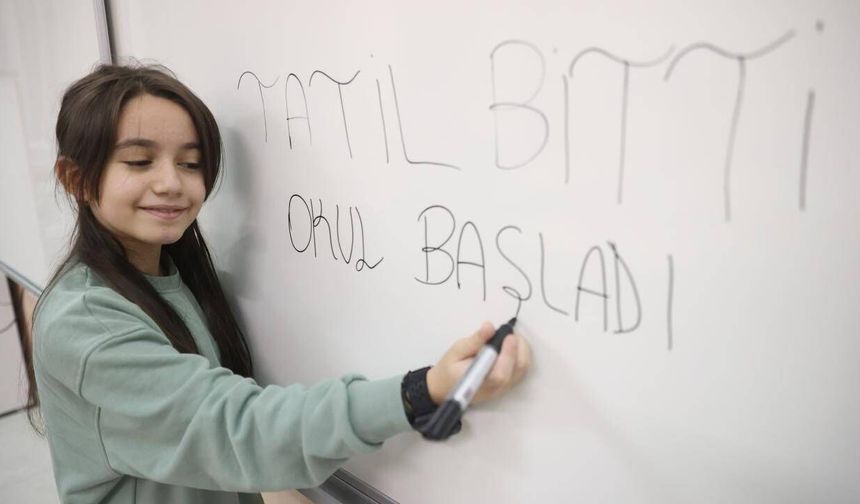 Okullarda ikinci ara tatil sonrası ilk ders zili yarın çalacak