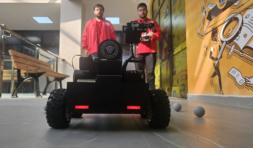 Ürettikleri robotla TEKNOFEST ikincisi olan öğrenciler, yeni yarışlarda zirveyi hedefliyor
