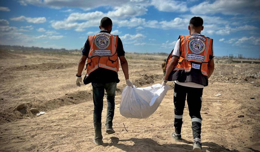Şeria'da İsrail askerlerinin açtığı ateş sonucu ölen Filistinli genç toprağa verildi