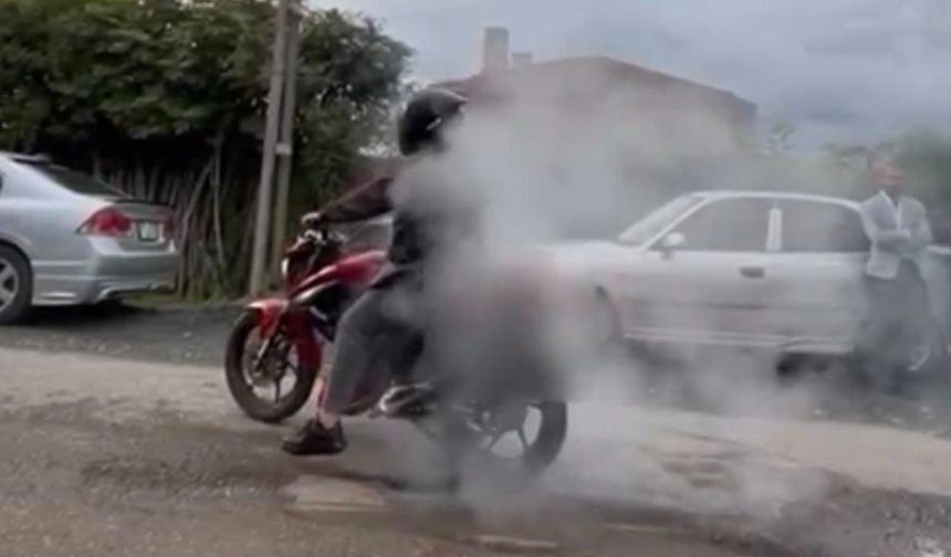 Motosikletiyle "teker yakan" sürücüye 6 bin 498 lira ceza kesildi