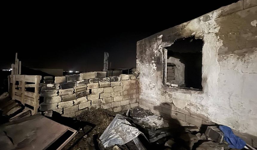 Niğde'de ahır yangını 170 koyunu telef etti