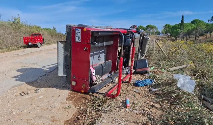 Konya'da şarampole devrilen otomobildeki 4 kişi yaralandı