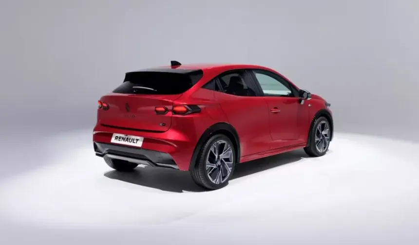 Renault Clio tamamen yenilendi! İşte yeni özellikleri...