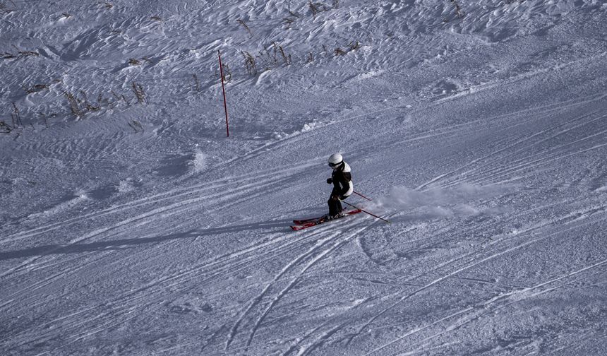 Palandöken, Türkiye'nin her tarafından kayakseverleri ağırlıyor