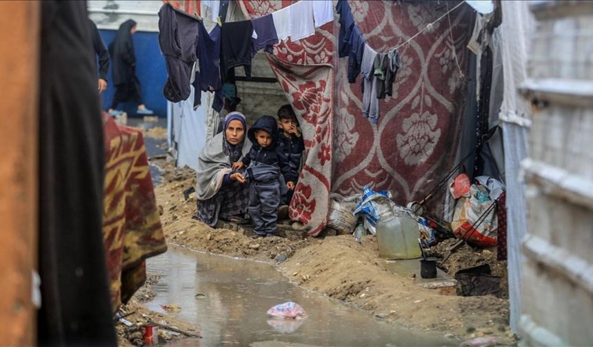 Gazze'de soğuk havalar halkın yaşadığı "kırılgan şartları" ortaya çıkardı