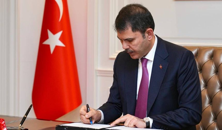 Bakan Murat Kurum, Kahramanmaraş'ta depremde hayatını kaybedenler için düzenlenen programa katıldı