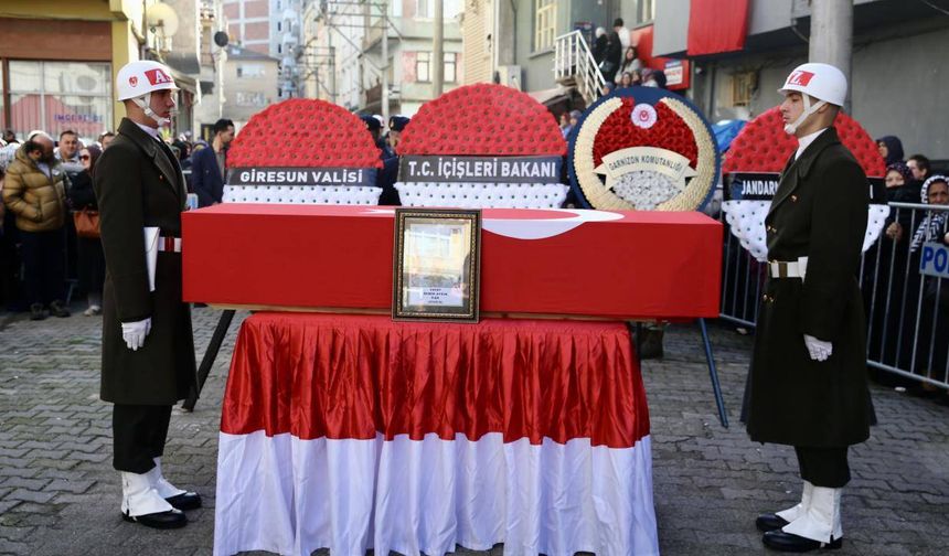 Rahatsızlanarak vefat eden askerimiz Giresun'da toprağa verildi
