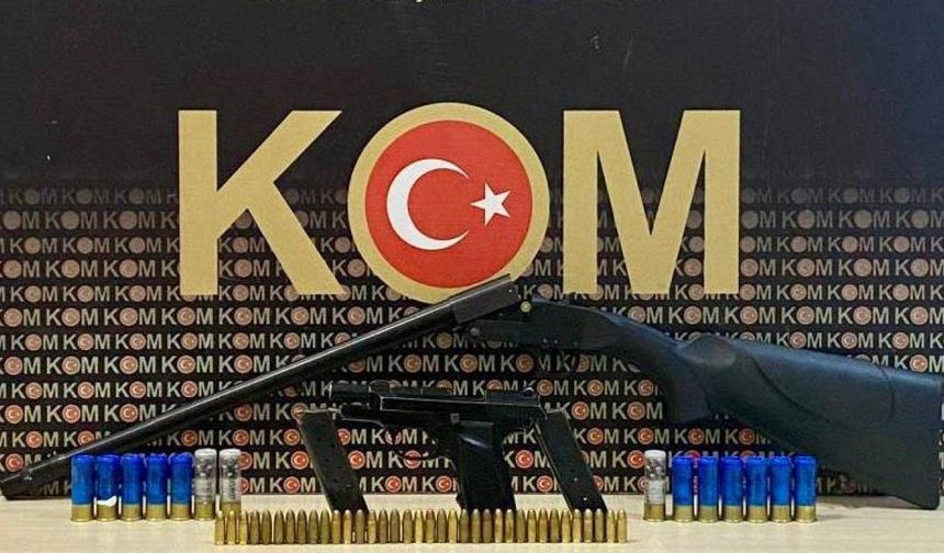 Kars'ta yasa dışı silah ticaretine operasyon: 10 gözaltı