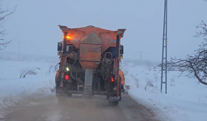 Elazığ, Batman ve Bingöl'de 92 yerleşim yerine ulaşım sağlanamıyor