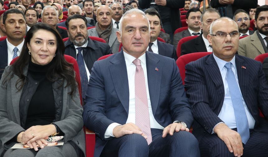 Kültür ve Turizm Bakanı Ersoy, Patnos İlçe Halk Kütüphanesi Açılışı'nda konuştu: