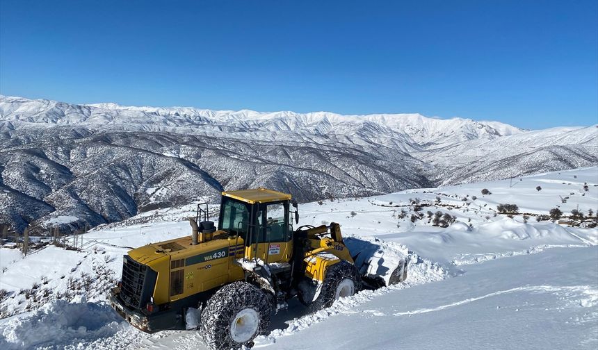 Bitlis, Muş ve Hakkari'de 92 yerleşim yerine ulaşım sağlanamıyor