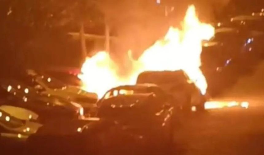 Yunanistan'da bir fabrikada çıkan yangında 4 kişi öldü