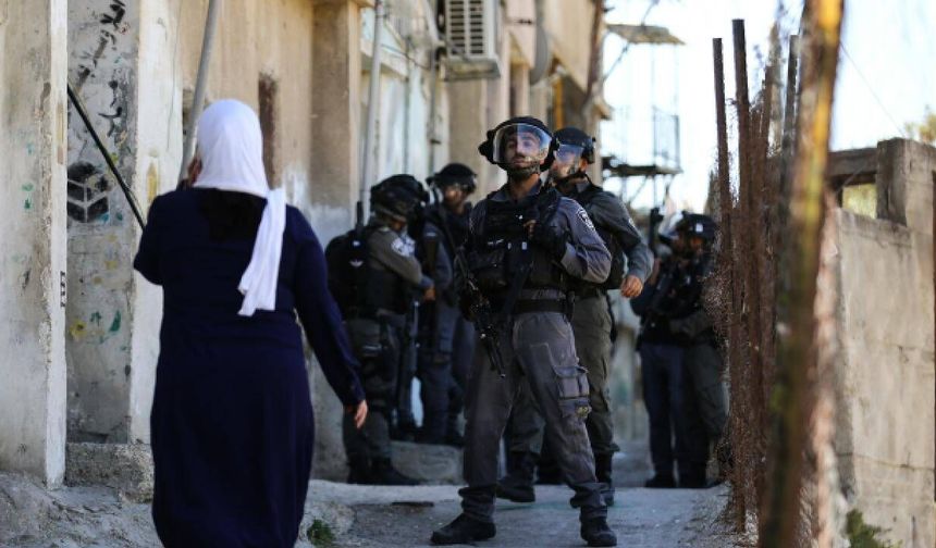 İsrail Mescid-i Aksa İmamı Abbasi'yi gözaltına aldı