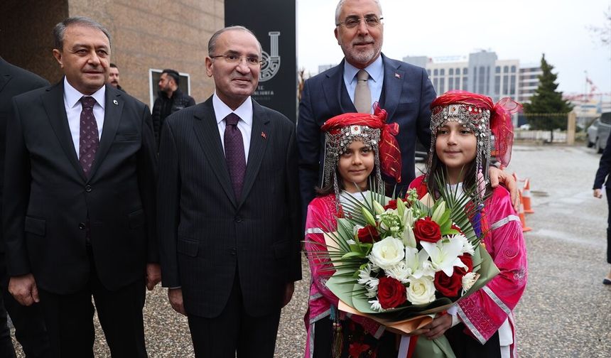 Çalışma ve Sosyal Güvenlik Bakanı Işıkhan, Şanlıurfa Valiliğini ziyaret etti