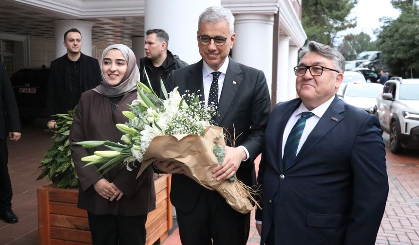 Sağlık Bakanı Memişoğlu, Zonguldak'ta ziyaretlerde bulundu