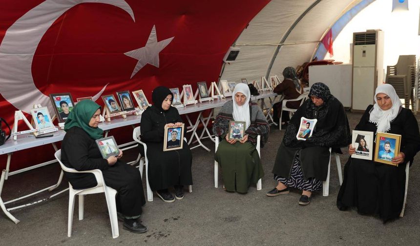 Diyarbakır anneleri ramazanda da nöbette