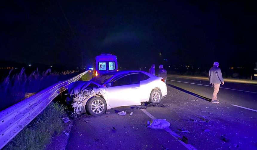 Adana'da feci kaza: Traktör ikiye bölündü