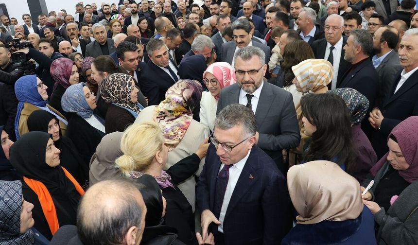 AK Parti Grup Başkanı Güler, Sivas'ta partisinin bayramlaşma programında konuştu