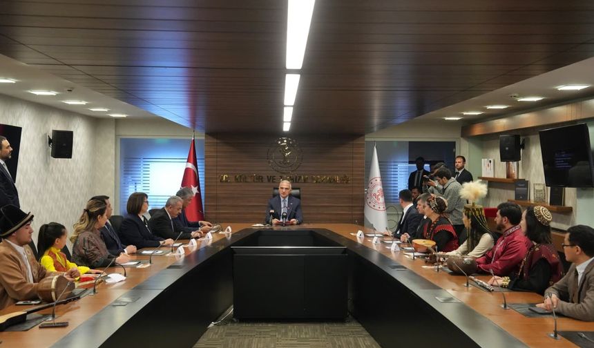 Bakan Ersoy, TÜRKSOY heyeti ile nevruzda bir araya geldi