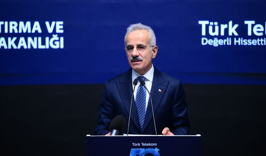 Bakan Uraloğlu, Türk Telekom Teknoloji ve İnovasyon Merkezinin açılışında konuştu
