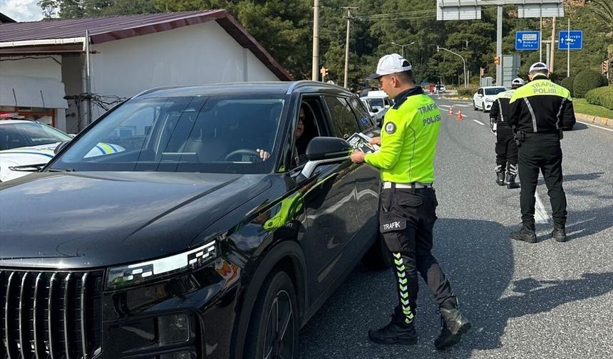 Marmaris'te Ramazan Bayramı tatili dolayısıyla trafik denetimleri artırıldı