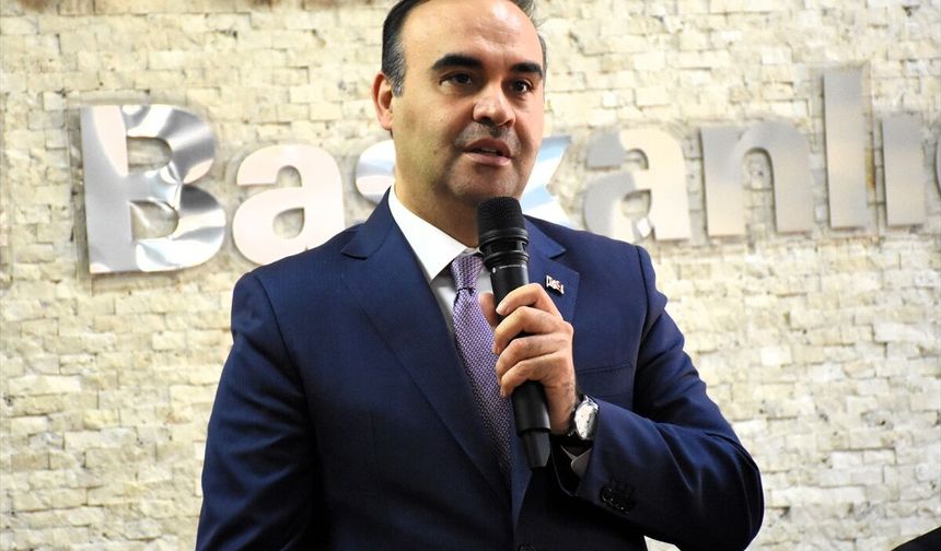 Bakan Kacır, Aksaray'da AK Parti İl Başkanlığı ziyaretinde konuştu