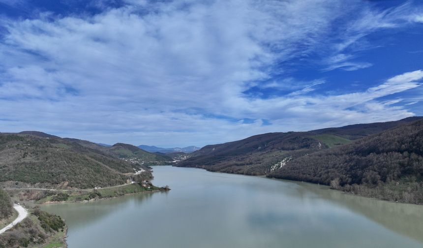 Son yağışlar Hasanlar Barajı'nı doldurdu