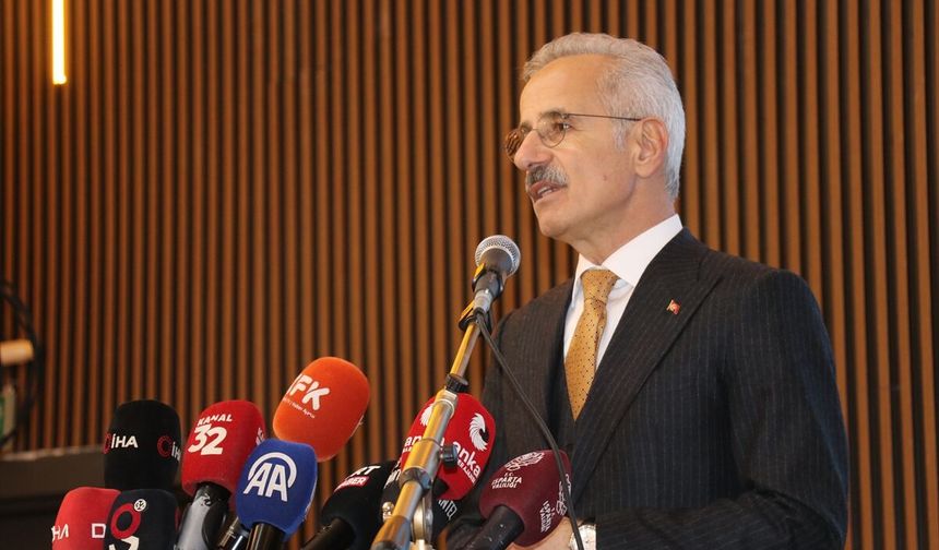 Ulaştırma ve Altyapı Bakanı Uraloğlu, Isparta'da iftar programında konuştu