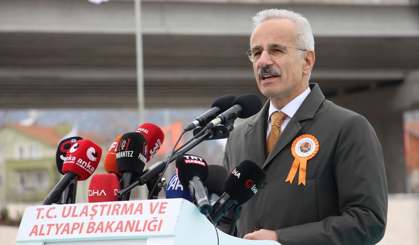 Bakan Uraloğlu, Isparta'da toplu açılış törenine katıldı