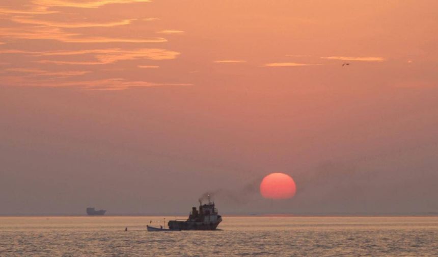 İran’dan Trump’a tehdit: Askerlerin köpekbalıklarına yem olur