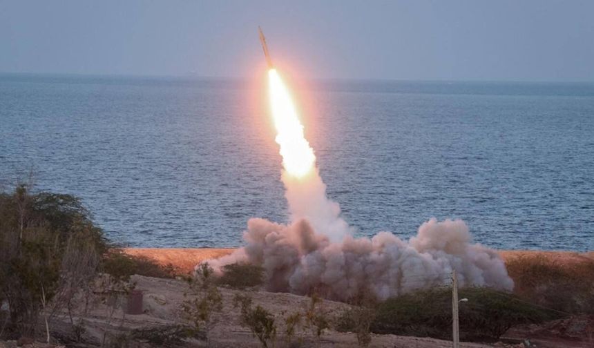 İran füzeleri Tel Aviv'i vurdu