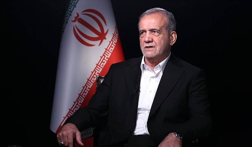 İran Cumhurbaşkanı, İsrail'in Lübnan'a saldırılarının ABD ile planlanan görüşmeyi 'anlamsız' kılacağını söyledi