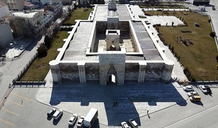 Yapımcıların ilgisi Sultanhanı Kervansarayı'nın tanıtımına katkı sağlayacak