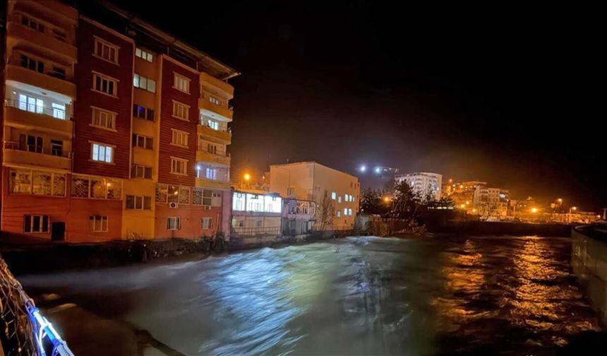 Siirt'te sel alarmı