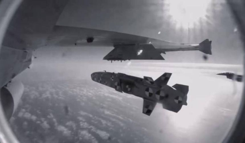 Milli seyir füzesi SOM-J'den tam isabet!