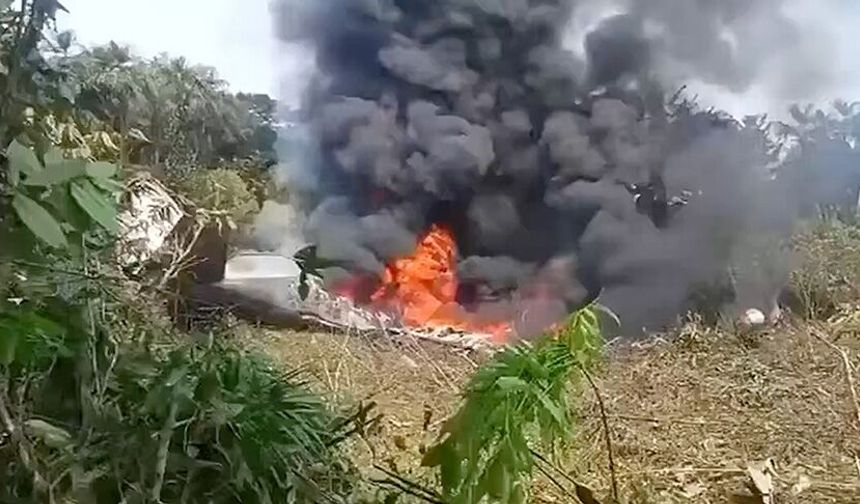 Orduyu taşıyan uçak düştü! 110'dan fazla asker...