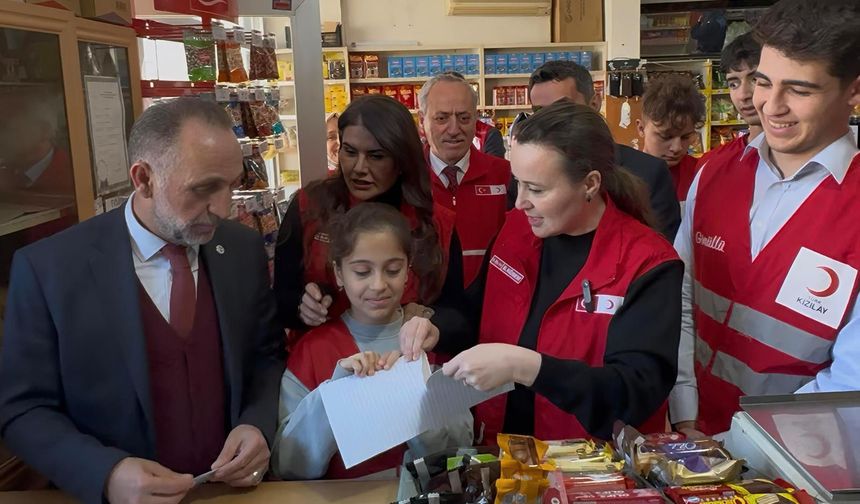 Türkiye İyilik Kulübü’nün Ramazan’da başlattığı zimem defteri hareketi İstanbul’da büyüyor