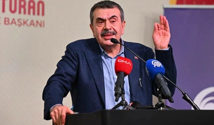 Bakan Tekin, İzmir'de anaokulunun açılışını gerçekleştirdi