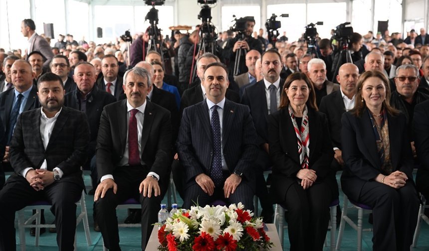 Sanayi ve Teknoloji Bakanı Mehmet Fatih Kacır, Edirne'de Atatürk OSB Temel Atma Töreni'nde konuştu: