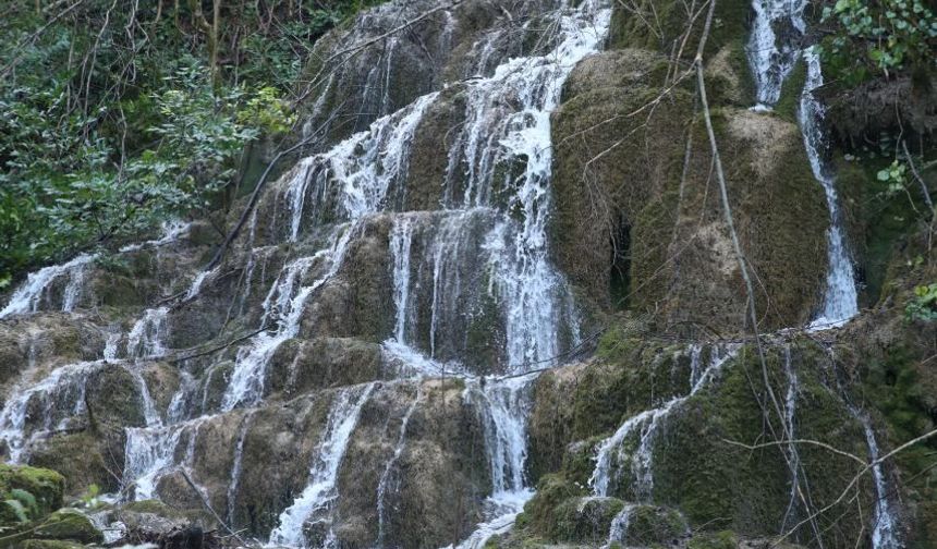 Kastamonu'da şelalelerin debisi yükseldi