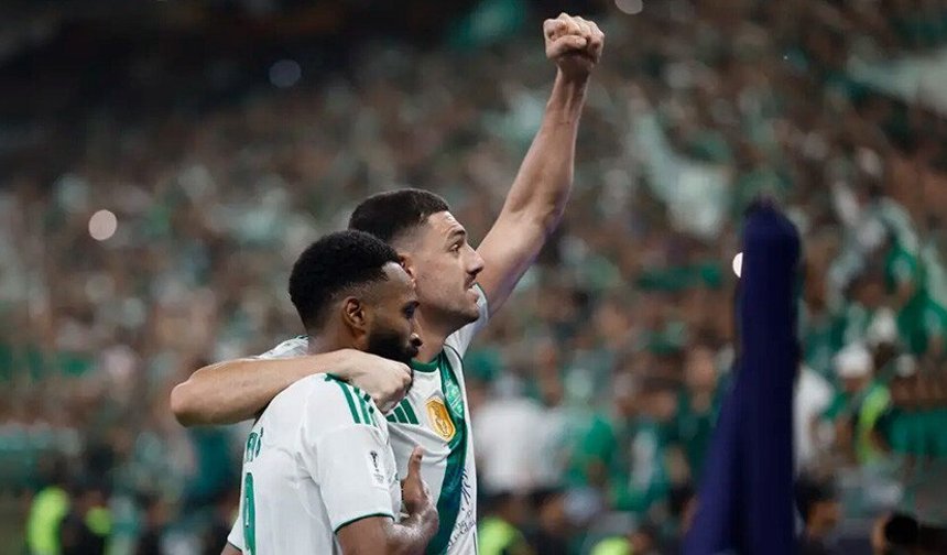 Al Ahli Asya Şampiyonlar Ligi'nde kupayı aldı