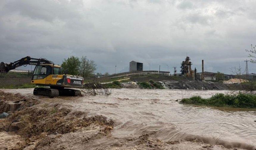 Osmaniye sağanak yağış! Köprü çöktü