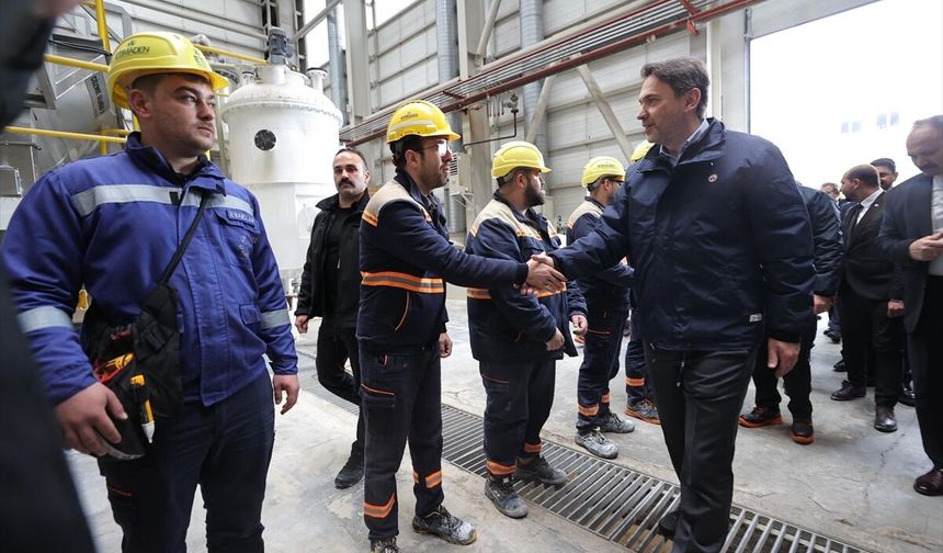 Bakan Bayraktar, Eskişehir'de Kırka Bor İşletmesi ziyaretinde konuştu
