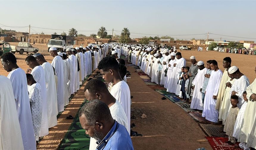 Sudan'da Kurban Bayramı namazı kılındı
