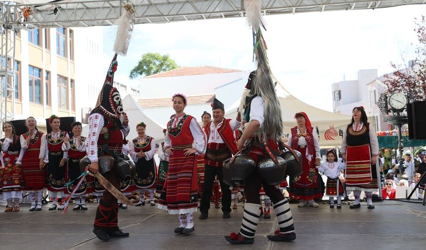 Edirne'de '6. Uluslararası Balkan Folklor Festivali' düzenlendi