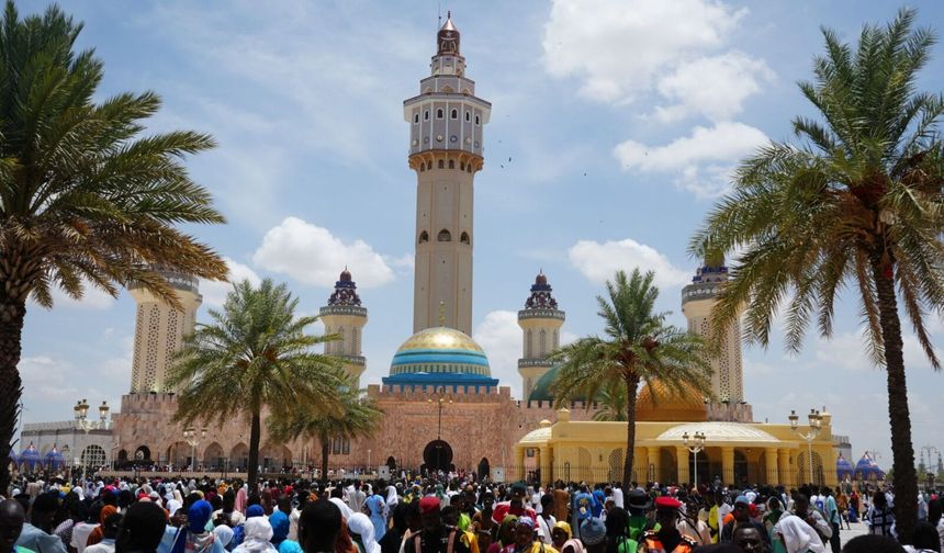 Senegal’de milyonlar Touba’ya aktı: Grand Magal