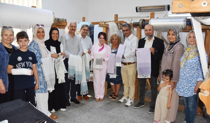 Saray dokuması Manisa Bezi geleceğe taşınıyor