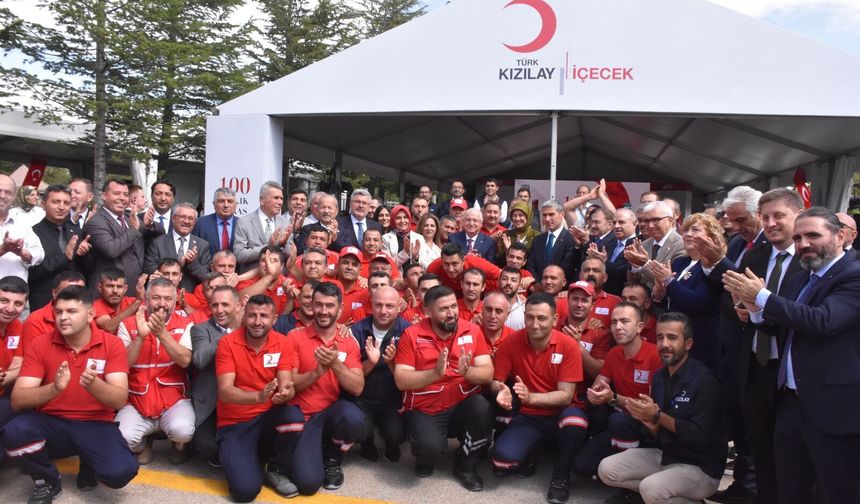 Kızılay 2 milyar şişelik üretime ulaştı