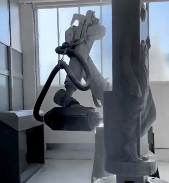 heykeltiraslar-issiz-kalacak-heykel-yapan-robot5e374265_c6cbc779134618935150f8fa265e3732.jpg